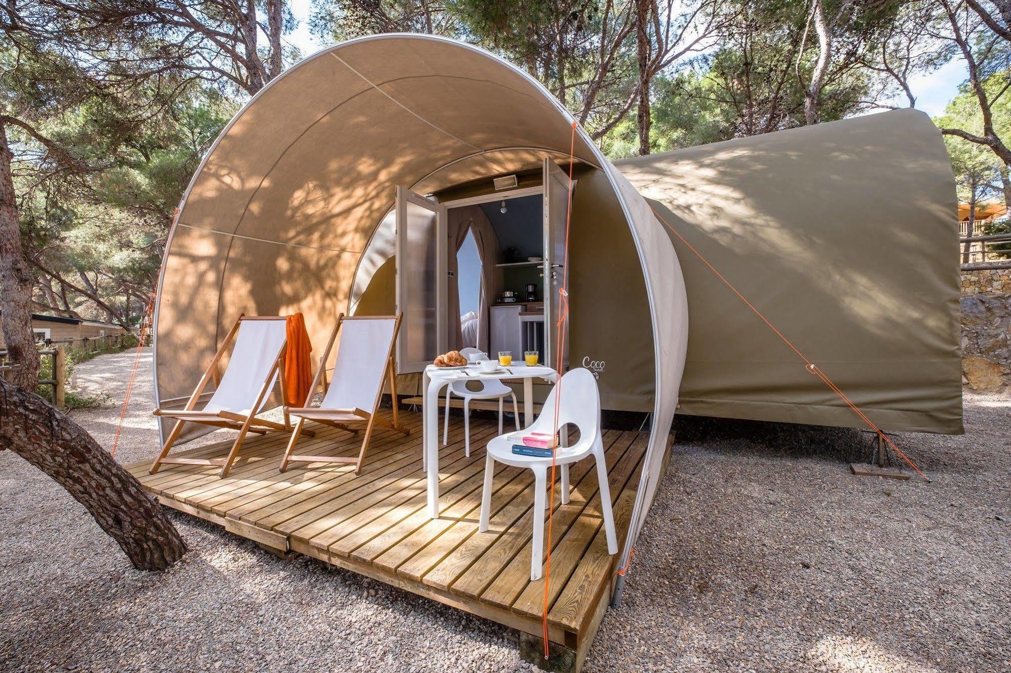 Camping Torre De La Mora Hotel Tarragona Exterior photo